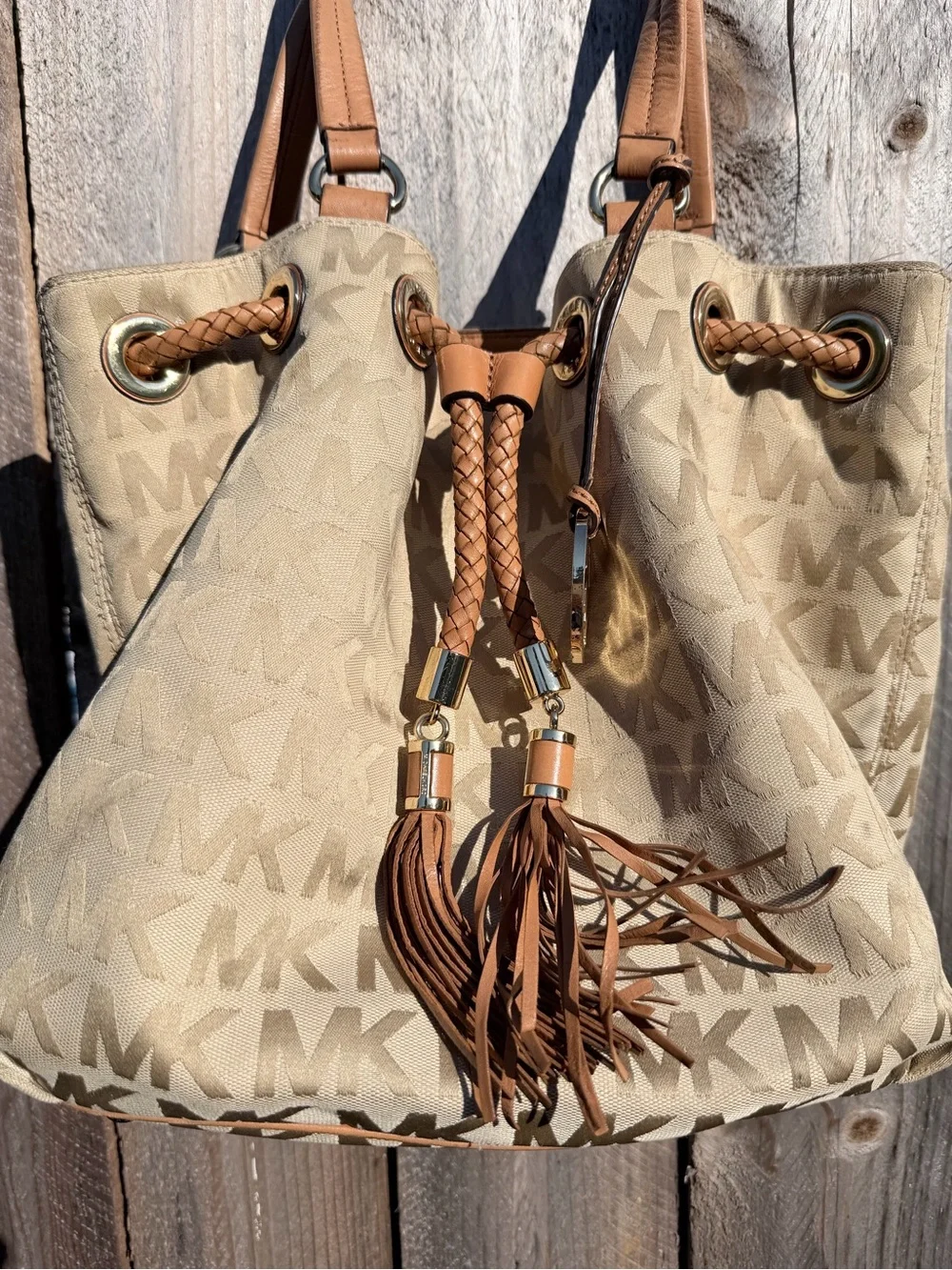 Michael Kors jet set gathered Beige Tan MK Logo Drawstring tote Shoulder Bag
